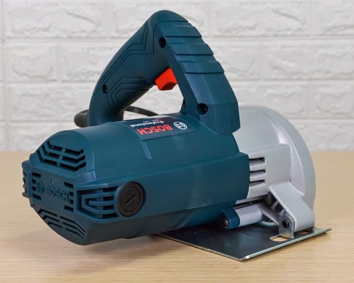 Máy cắt gạch Bosch GDC 140 (06013A40K0)