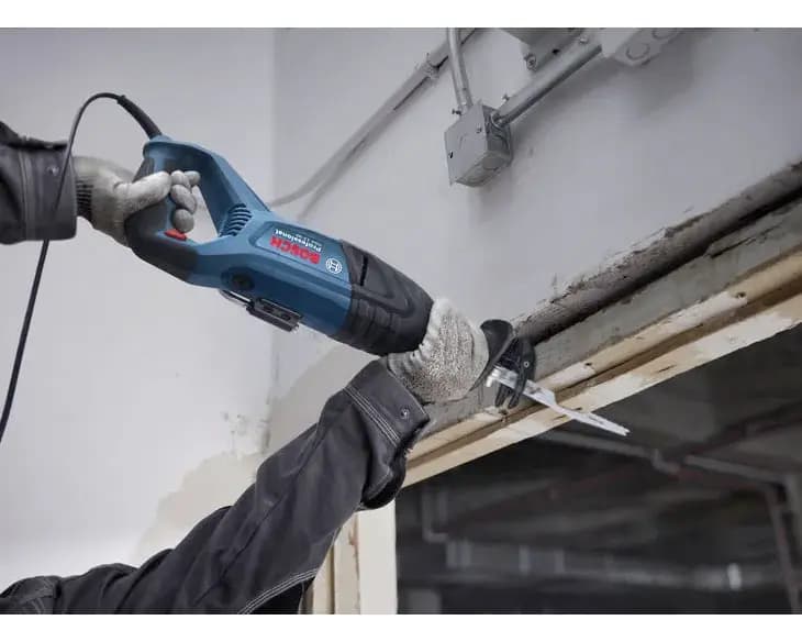 Máy cưa kiếm Bosch GSA 12-30 06016C70K0