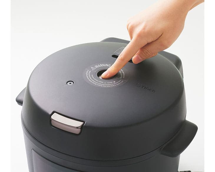 Nồi áp suất điện Tiger 2.5 lít COK-B40W