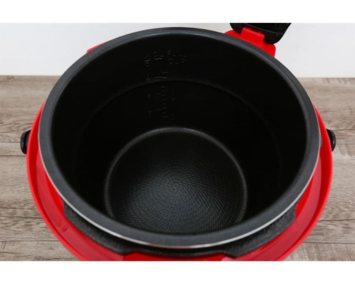 Nồi áp suất Kangaroo KG6P2 6 lít