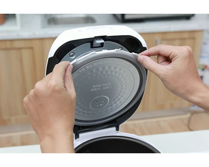 Nồi cơm điện tử Cuckoo 1 lít CR-0631F/IVPIVNCV