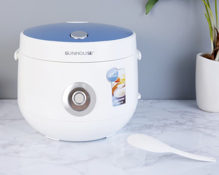Nồi cơm nắp gài Sunhouse 1.8 lít SHD8606