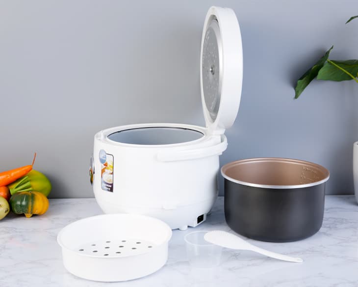 Nồi cơm nắp gài Sunhouse 1.8 lít SHD8606
